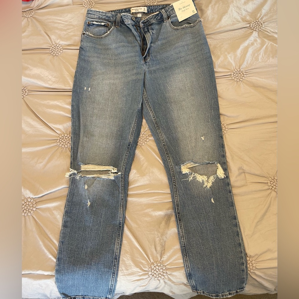 ABERCROMBIE & FITCH | BRAND NEW jeans WITH tags on
